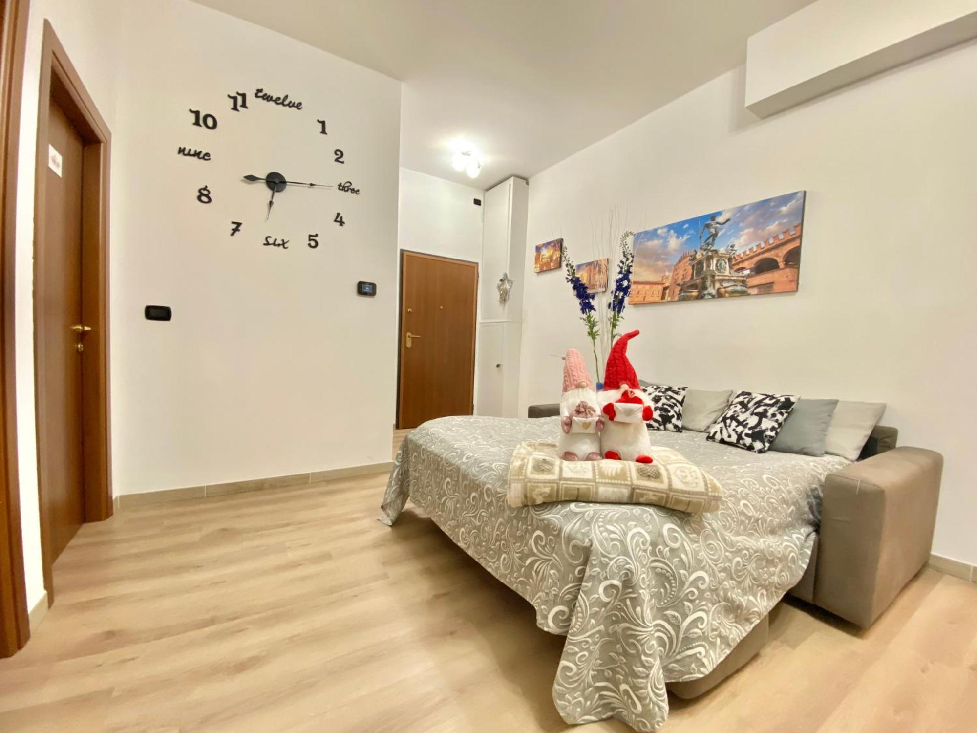 Memory Suite Con Wifi/Netflix 博洛尼亚 外观 照片